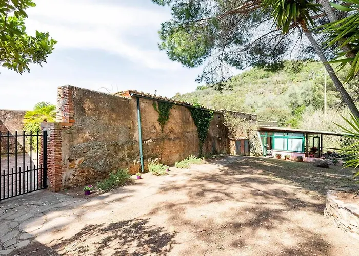 ヴィラ The Old Mill With Private Garden And Torrent ポルトフェッラーイオ